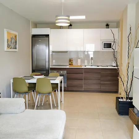 Cozy Apartment By The Sea. Great For Families. Appartamento *